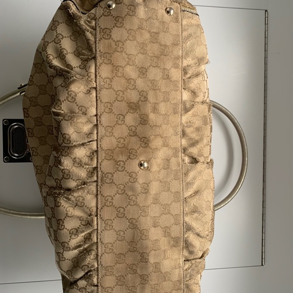 Gucci D Ring Hangbag - Picture 5 of 7